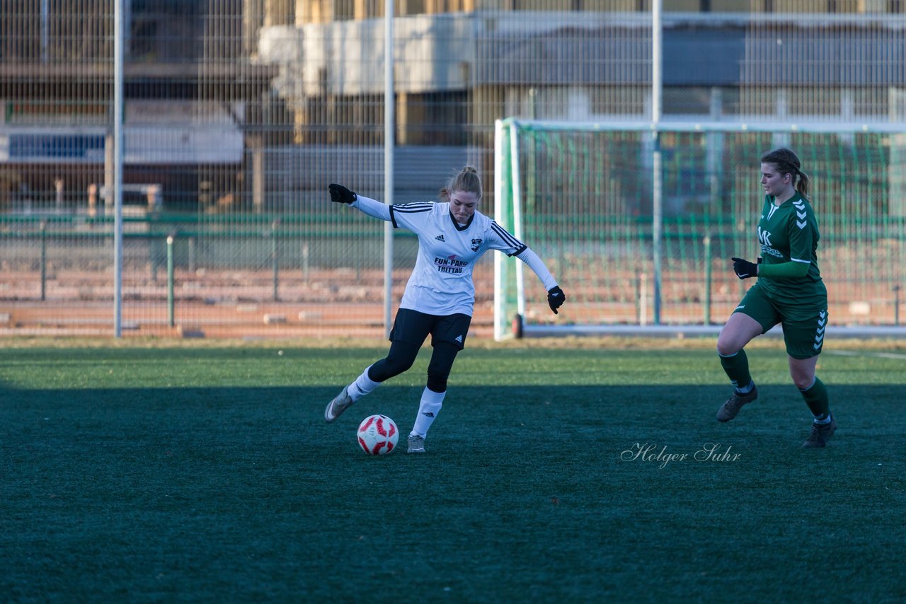 Bild 203 - Frauen SG Holstein Sued - SV Gruenweiss-Siebenbaeumen : Ergebnis: 0:2